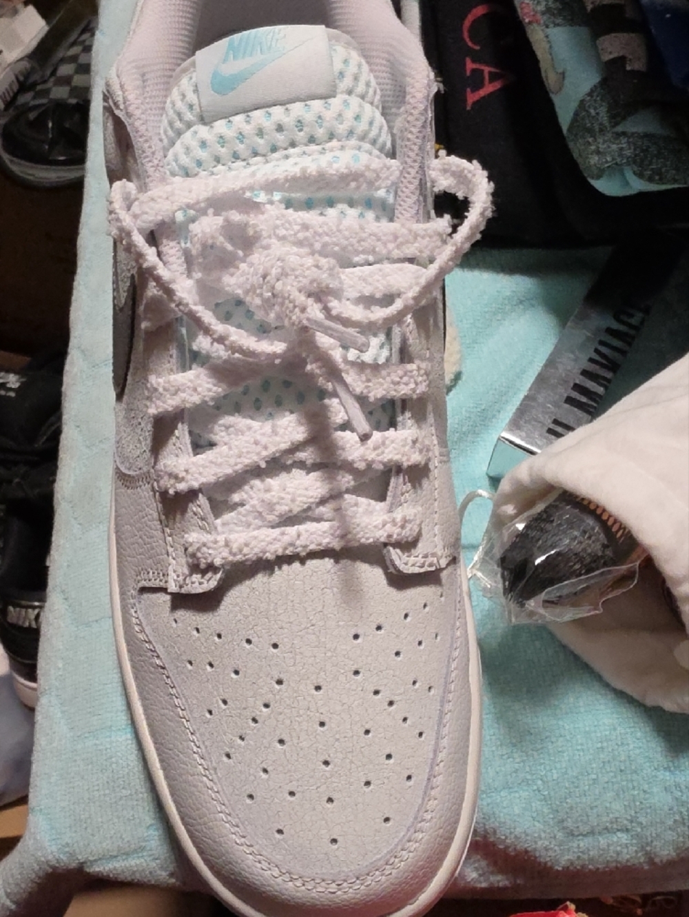 Nike Dunk Low Retro SE in Summit White and Metallic Silver - Picture 12 of 12